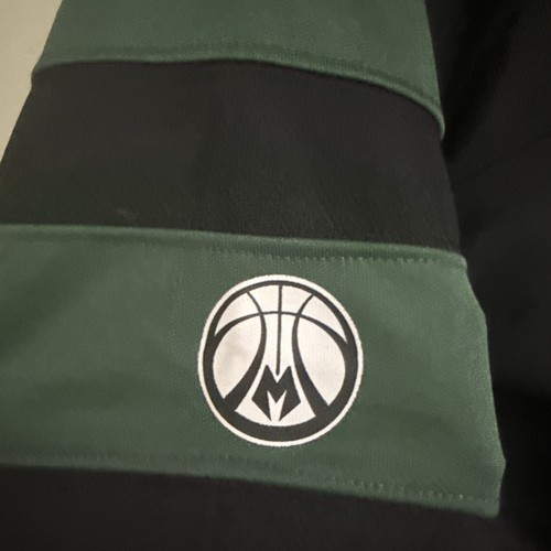 Women's Milwaukee Bucks Lace Up Jersey Shirt - XL NBA Ultra Game - Picture 6 of 7