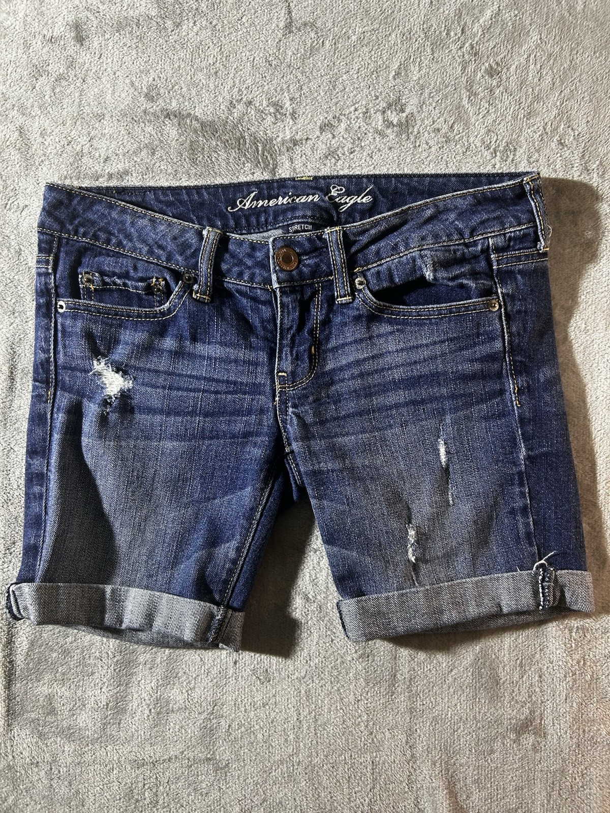 American Eagle Bermuda Shorts Womens Size 2 Stretch Distressed Dark Wash Denim