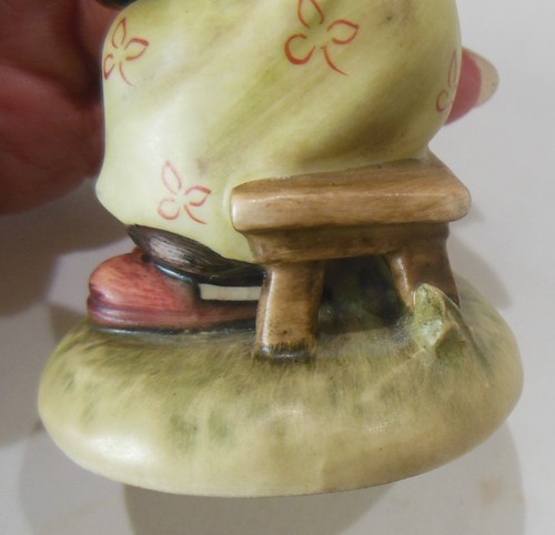1963 Goebel Hummel 4 Zoll Porzellan Figur #367 beschäftigter Student TMK-4 - Bild 12 von 15