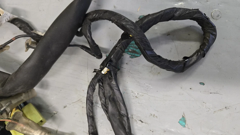 OEM SUZUKI GSXR600W / GSXR750W ЖГУТ ПРОВОДОВ 36610-17E10 - Изображение 4 из 4