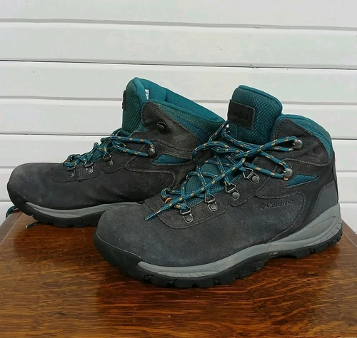 Columbia Womens Waterproof Hiking Boots 10.5 Gray And Teal