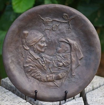 VINTAGE Bronze Navajo Madonna by Tom Knapp Made in USA 1978 RARE FIND!