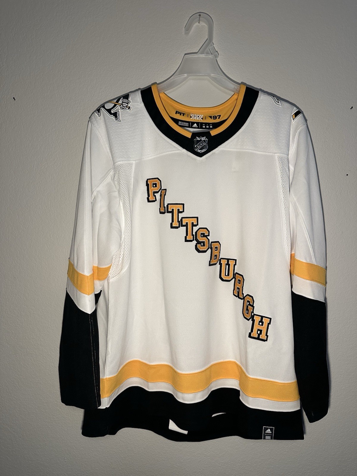 Picture 1 of 6
