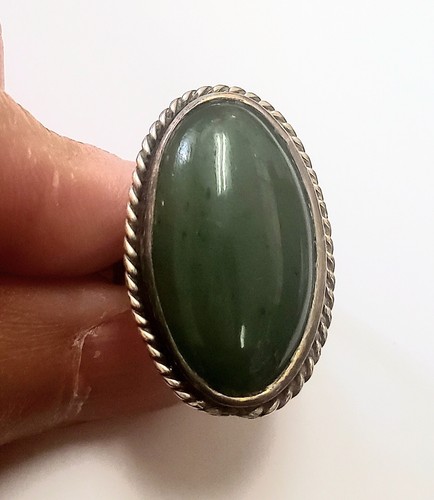 NEW PRICE! LARGE VINTAGE JADE STERLING SILVER RING W/ROPE TRIM