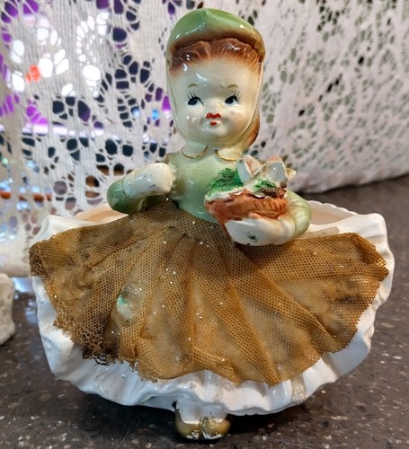 Southern Belle PFLANZGEFÄSS Figur Vintage Blumenstrauß Spitze Kitsch Stoff Keramik Japan - Bild 1 von 5