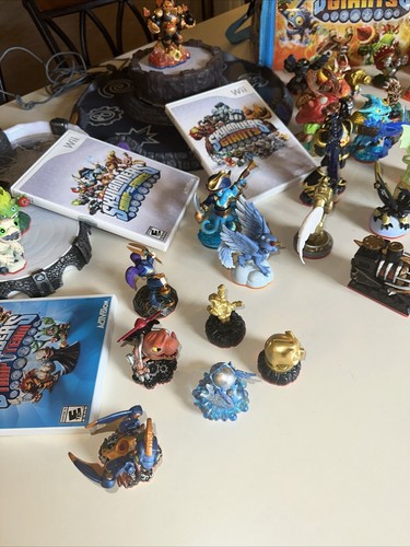 Skylanders Wii Gaming Console LOT Figures, 3 Portals, 3 Games, Crystals And Bag - Picture 14 of 21