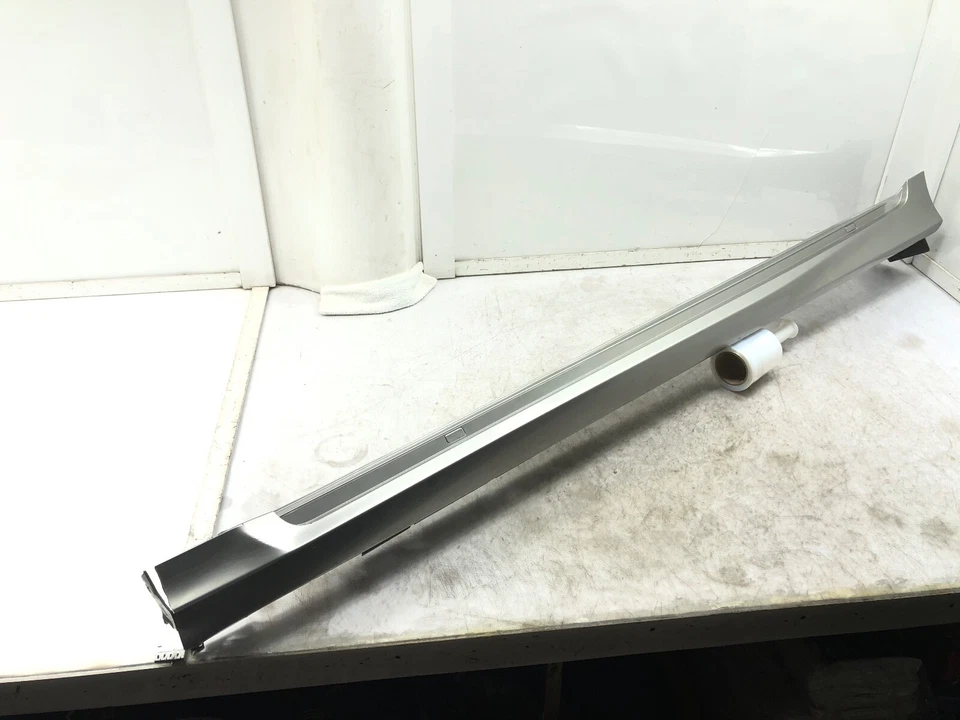 2013-2015 LEXUS GS350 LEFT DRIVER ROCKER PANEL SIDE SKIRT OEM. - Image 2 of 4