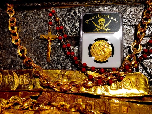 PERU 1713/12 8 ESCUDOS NGC 58 “1715 FLEET” SHIPWRECK PIRATE GOLD COINS TREASURE - Picture 10 of 19