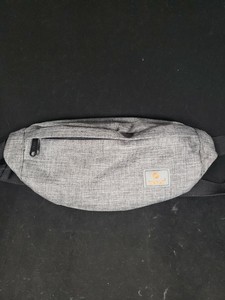 tinyat sling bag