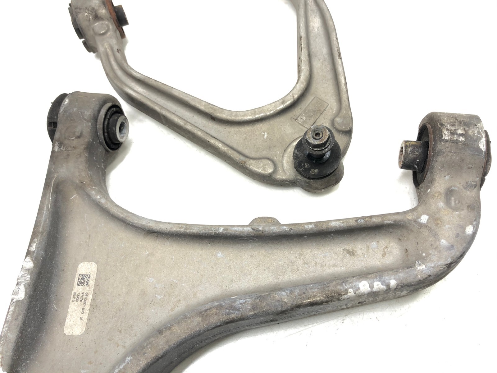 2014-2017 MASERATI GHIBLI RWD LEFT DRIVER FRONT CONTROL ARM X2 OEM.