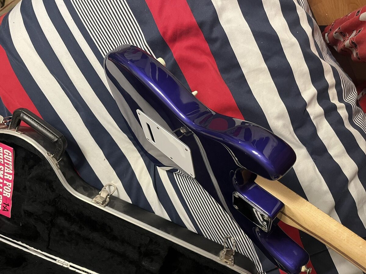 1998-1999 - Fender Purple Midnight Blue Stratocaster MIM RH 1998-1999 - Fender Purple Midnight Blue Stratocaster MIM RH