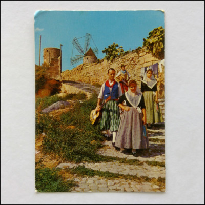 Palma De Mallorca Typical costumes in the Jonquet 1975 Postcard (P358)
