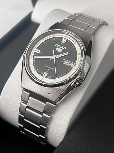 Seiko 5 Automatic 7009-8830 Black Dial Day Date Vintage Watch - Bild 5 von 15