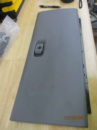 1989-1992 Dodge Spirit Plymouth Acclaim Glove Box DOOR GRAY WITH LATCH HINGE OEM - Picture 2 of 5
