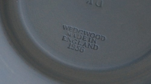 VINTAGE Wedgwood Jasperware Blue Demitasse Cup & Saucer - Chipped, England - Picture 11 of 11