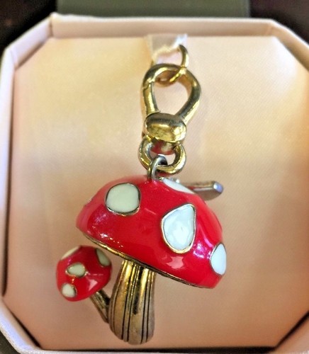 NWT JUICY COUTURE RARE MUSHROOM PAVE CRYSTAL BUTTERFLY CHARM YJRU5144 - Picture 2 of 4