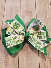 St. Patrick's Day Bow Kiss Me I'm Irish Owl Bow