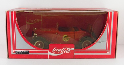 1934 FORD COCA COLA ROADSTER SOLIDO 1:18 SCALE - Picture 7 of 9