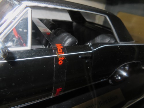 1965 Pontiac GTO, Hurst Edition Black - 1:18 Maisto Special Edition - Picture 10 of 19
