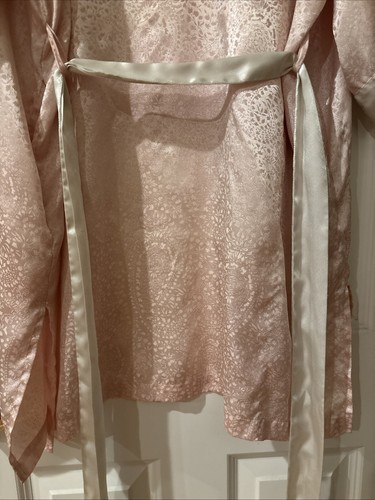 Vintage Victorias Secret Gold Label Pink White Satin Silky Robe size OS - Picture 8 of 16