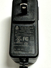 UMEC Power Supply AC Adapter UP0121B-12PA 12V 1A - 5.5mm tip