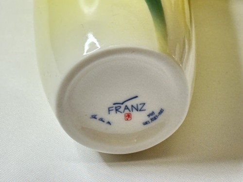 FRANZ PORCELAIN - CALLA LILY VASE FZ00003 - EXCELLENT CONDITION - Picture 7 of 9