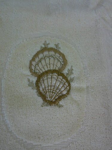2 RA Briggs Hand Towel Ivory Off White Seashell 12x18 - Picture 2 of 4