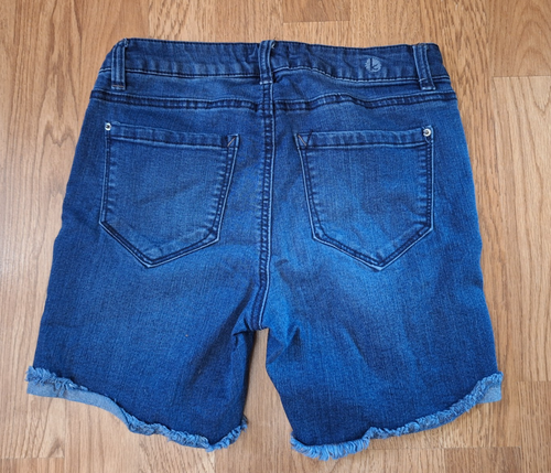 Kensie Womens Mid Rise Blue Semi- Distressed Raw Hem Jean Shorts Sz 27 waist - Picture 6 of 12