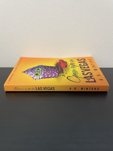 Green Eyes In Las Vegas Book Paperback NEW Tiffany Black Mysteries AR Winters - Picture 3 of 4