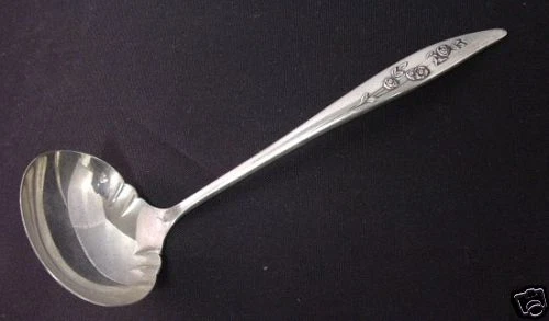 YOUNG LOVE- ONEIDA STERLING CREAM/SAUCE LADLE
Opens in a new window or tab