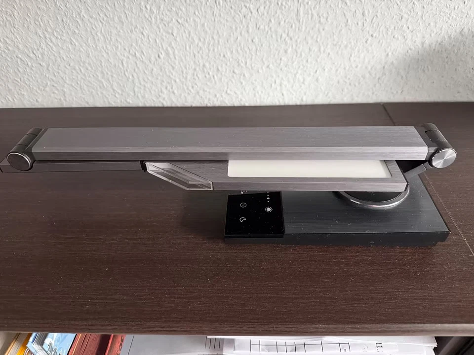 Metall LED Schreibtischlampe mit Touch-Control, USB Buchse, 6 Helligkeitsstufen - Bild 3 von 4