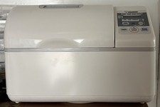 Zojirushi Home Bakery BBCC-V20 Bread Maker 2l...