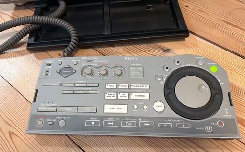 Sony DHR1000VC - Digital DV/miniDV Videorekorder - Bild 4 von 4