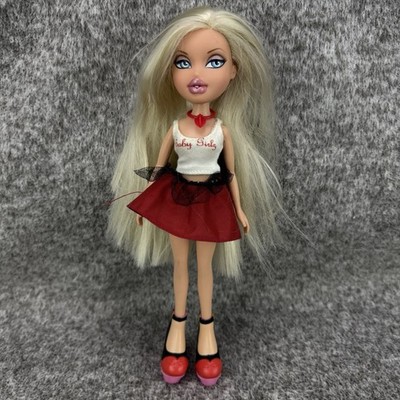  2001 MGA Bratz Doll Chloe Blonde Long Hair Blue Eyes Vintage