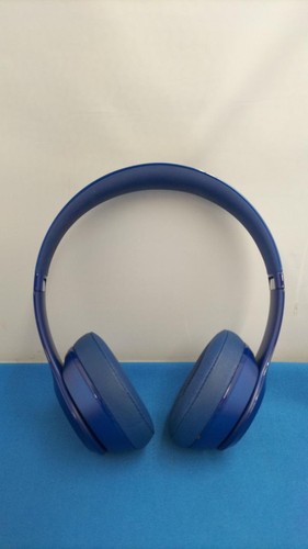 Beats Solo2 Over-Ear Headphones Wired Black with Cable & Hook Used - Picture 2 of 10