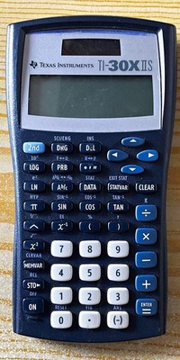 Texas Instruments TI-30X IIS Wissenschaftlicher Rechner mit Schutzabdeckung
