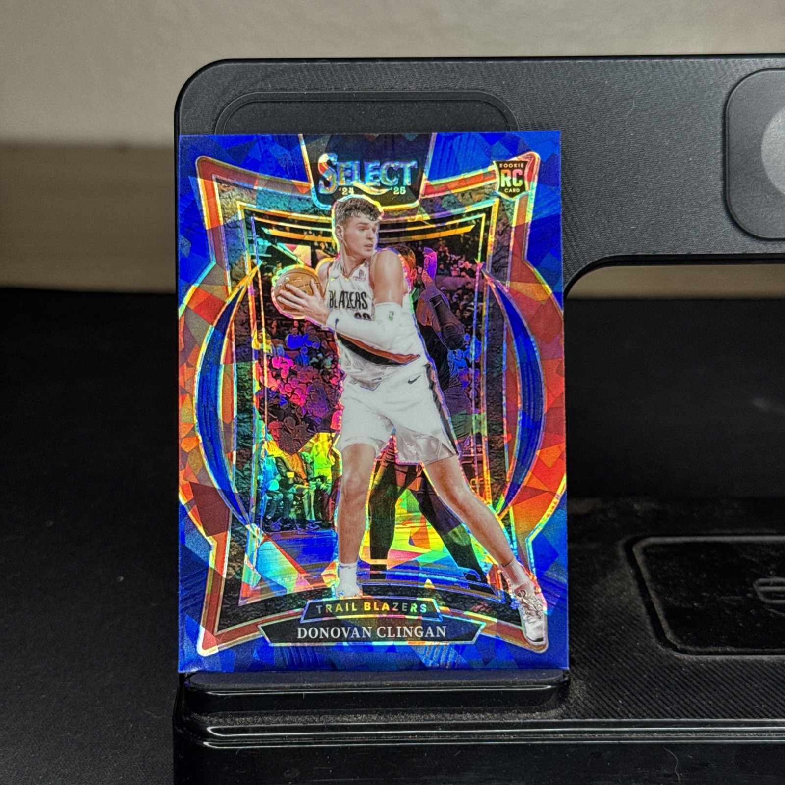 2024-25 Select Concourse Donovan Clingan RC - Blue Cracked Ice Prizm- Blazers
