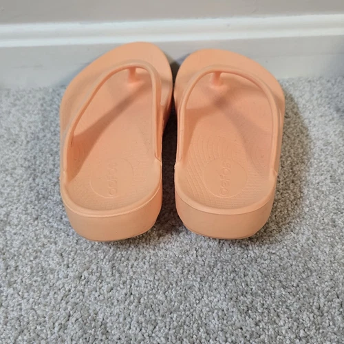OOFOS WOMEN'S OOLALA FLIP FLOP Size 7 Orange Comfort 