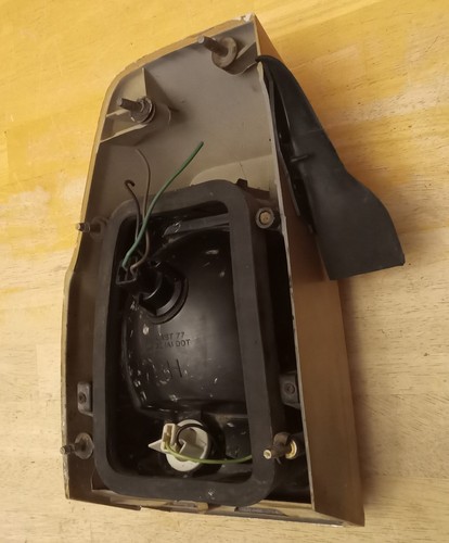 1977 CHEVY MONTE CARLO TAIL LIGHT / REAR QUARTER EXTENSION (RH) - Bild 7 von 12