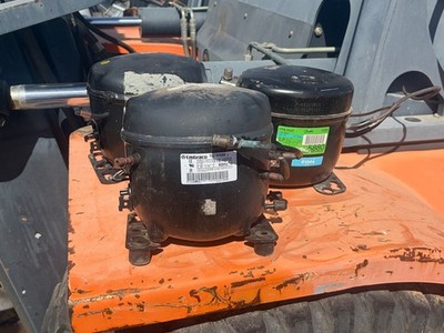 Lot of 3 Commercial Refrigeration Compressors Embraco & Danfoss 115V - R134a/R12