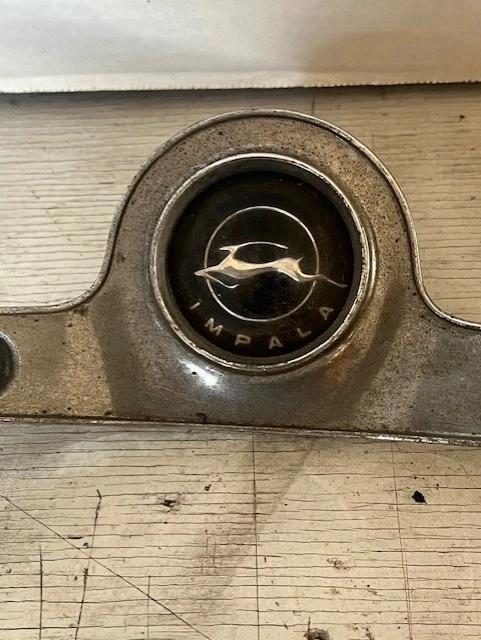 Chevrolet Impala 1963 volante bocina botón moldura anillo OEM GM Foto 3 de 4