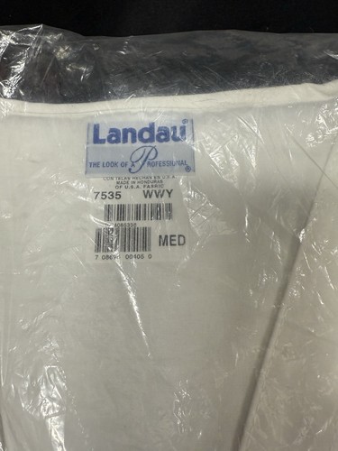 Landau Cardigan Warm-Up Women’s Medium Scrubs - Picture 2 of 3