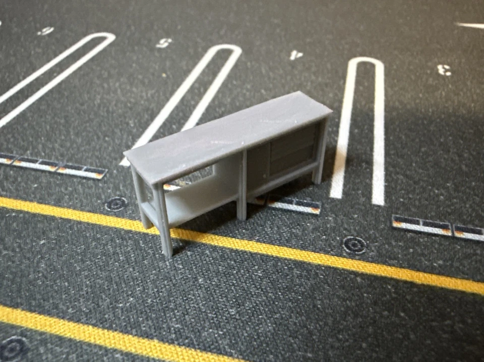 Banco de trabajo Diorama 1/64 garaje reparación taller utilería - Hecho y enviado en EE. UU. Foto 2 de 3