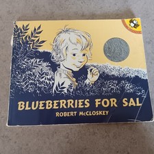 Blueberries for Sal by Robert McCloskey (1976, Trade Paperback)
