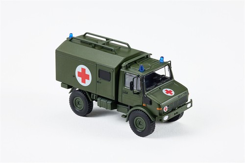 MASDI 1:64 Unimog U1300L Diecast Model Car - Picture 11 of 24