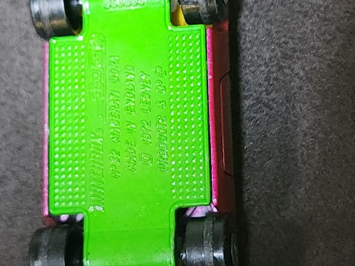 1972 Matchbox Superfast No. 32 Maserati Car Bora Pink Green Base Vintage 8 Decal - Picture 8 of 8