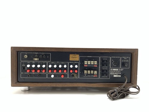 Yamaha CR-1000 Fm Stéréo Récepteur 70 + 70W RMS Vintage 1974 Revêtu Good Look - Afbeelding 15 van 15