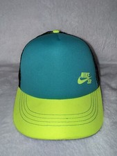 Nike SB Skateboarding Snapback Hat KIDS Aqua Black