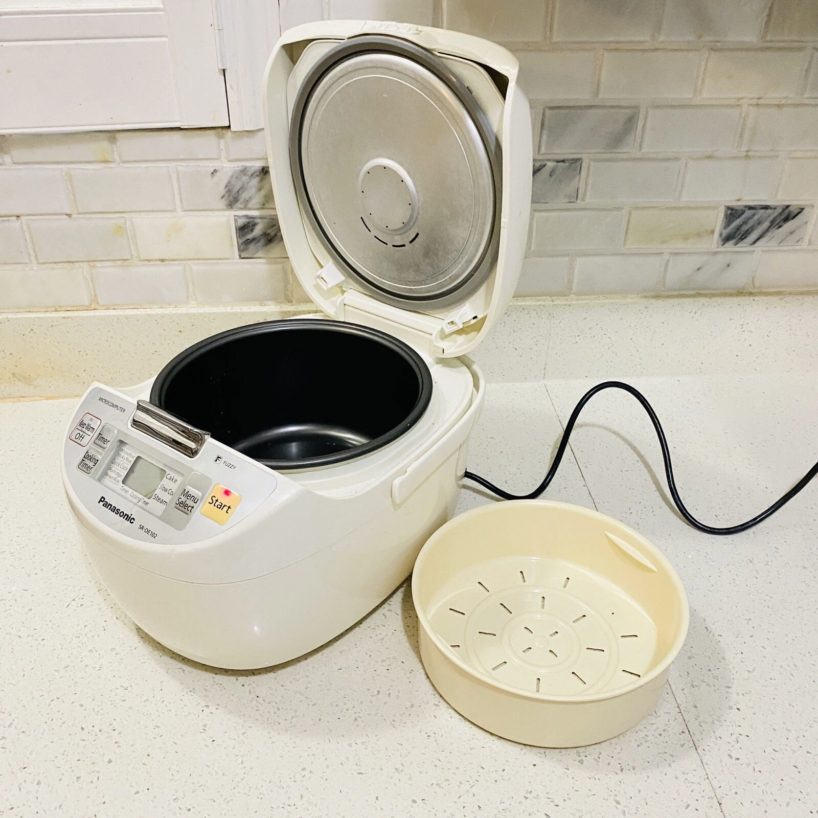 Panasonic Rice Cooker Steamer SR-DE102 Fuzzy Logic 6 Pre-Programs TESTED WORKS
