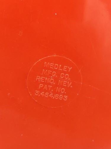 Medley Mfg Co Bakelite Slot Machine Toy - USA, Vintage, Orange, Red - Picture 8 of 12